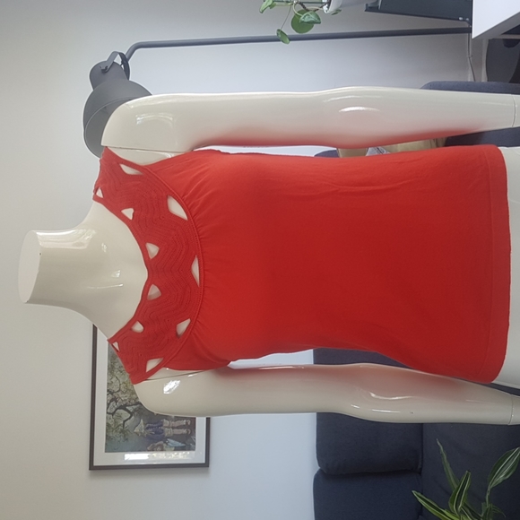 Intricate Banana Republic Cotton Red Woven Top - Picture 1 of 5